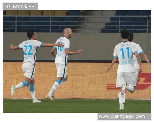 上海羽毛球队以93分领跑总决赛积分榜展现强大实力与团队合作精神 上海羽毛球队以93分领跑总决赛积分榜展现强大实力与团队合作精神