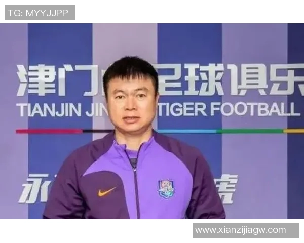 成都足球队战术创新引领潮流助力球队崛起成就新辉煌